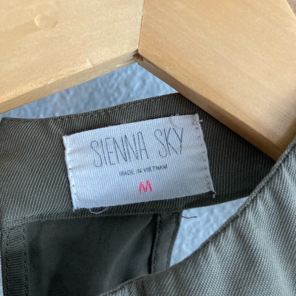 Romper - Picture 3 of 4